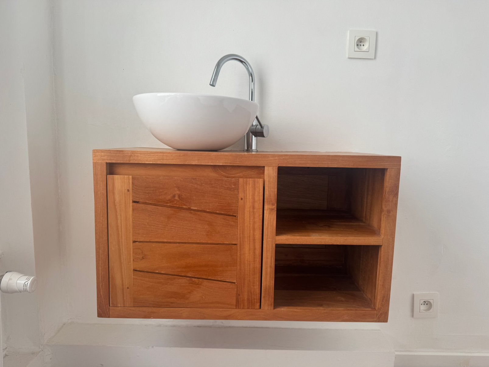 Joli evier avec vasque, Teck, 25 à 50 cm, Avec porte(s), Enlèvement
