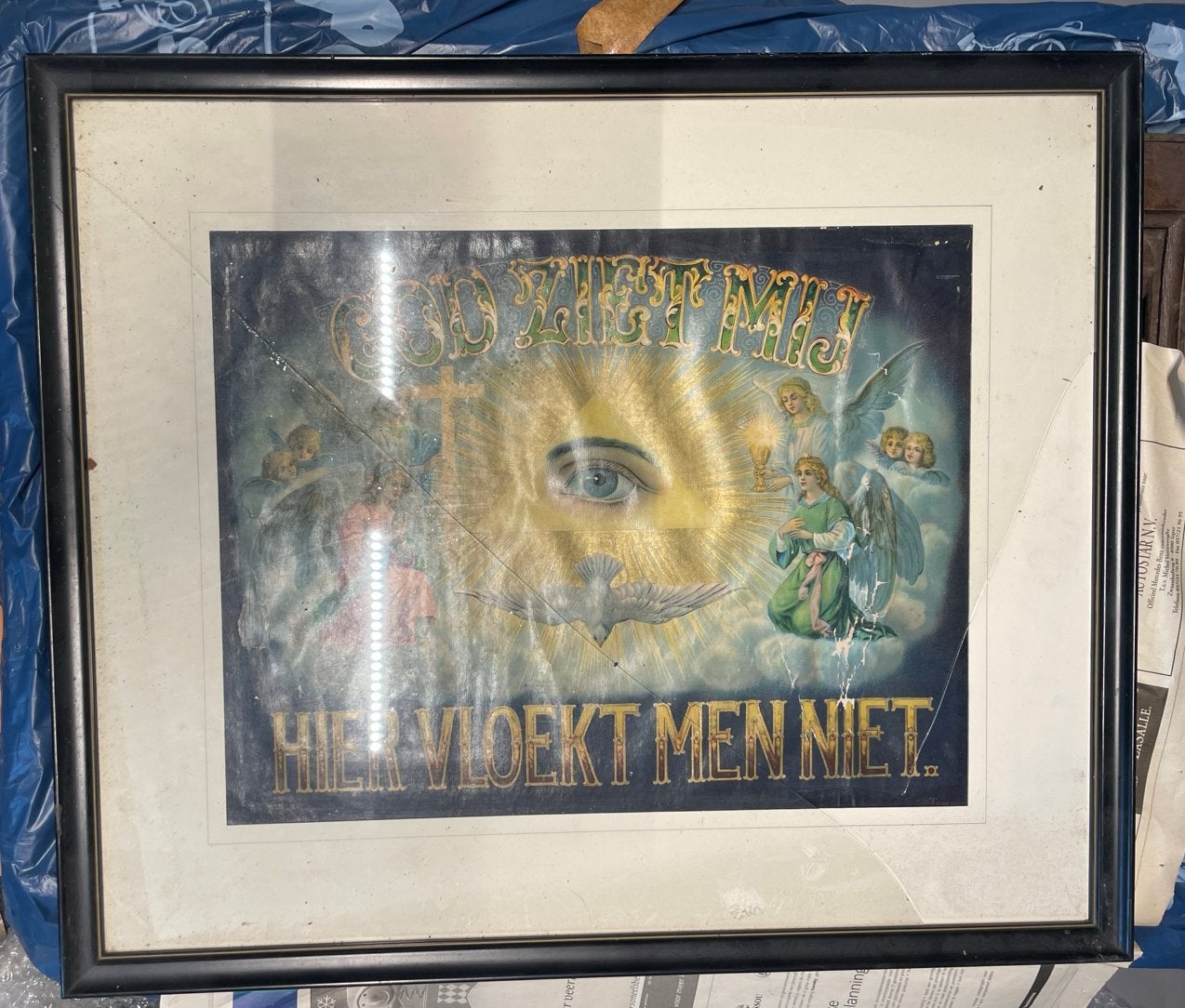 God ziet mij, hier vloekt men niet, Ophalen