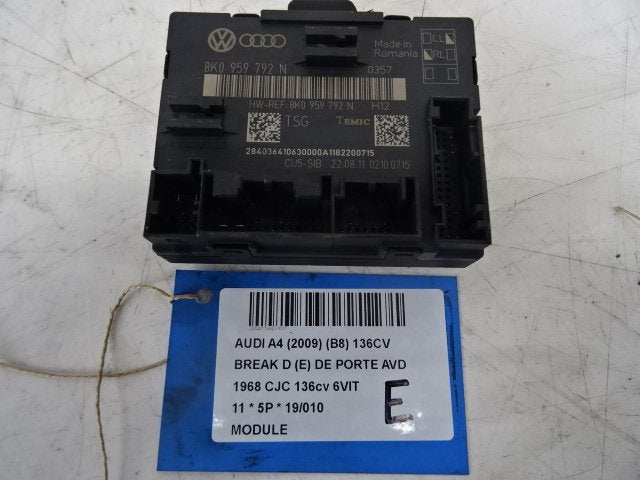 UNITE ELECTRONIQUE Audi A4 Avant (B8) (8K0959792N), Auto-Union-Straße  1,
85057  Ingolstadt, DE, Info@audi.de, Audi, Utilisé