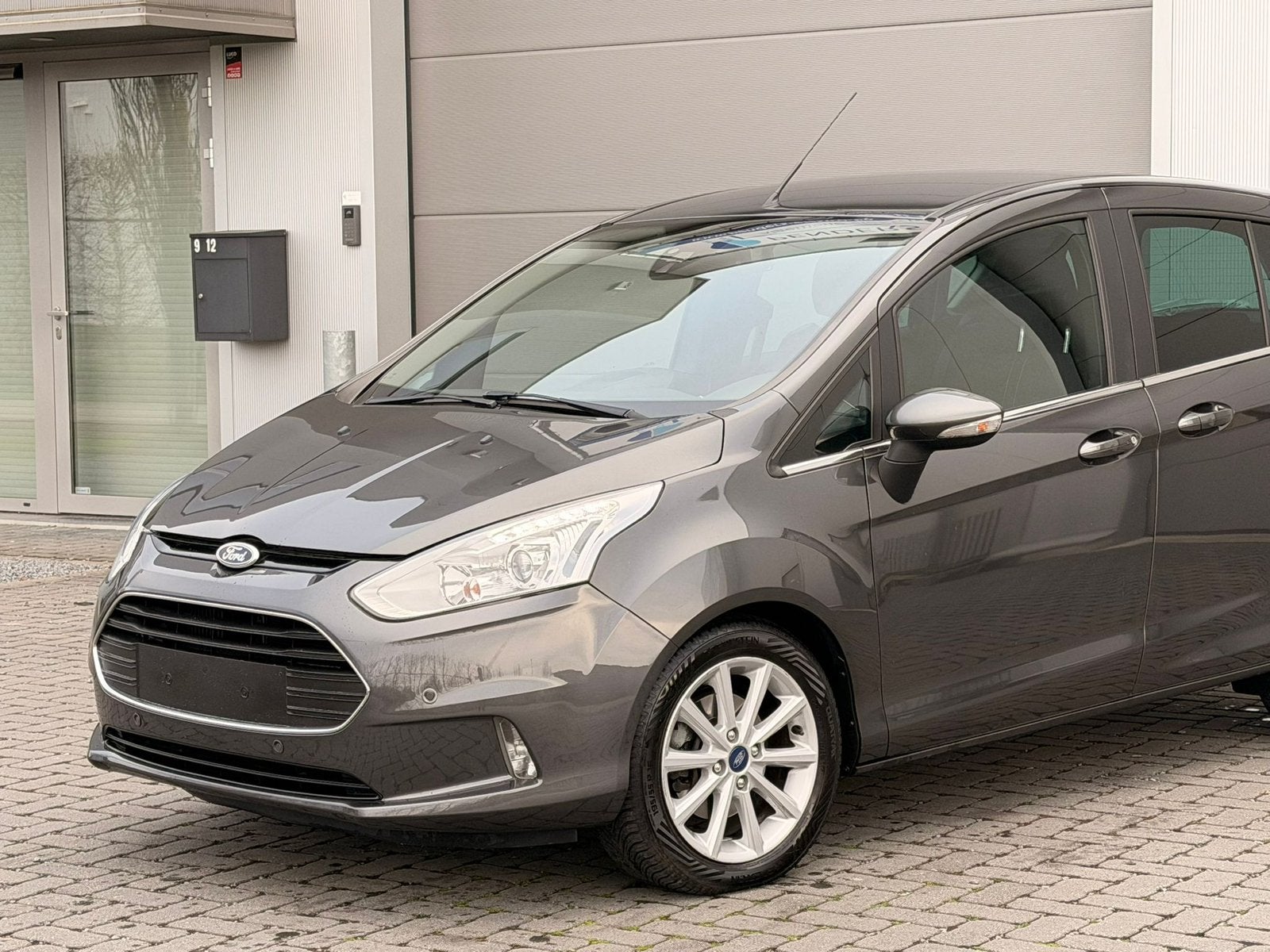 FORD-B-MAX 2017 127 000 KM ESSENCE 1,0 EURO 6B, Autos, Achat, Euro 6, Entreprise, 5 portes