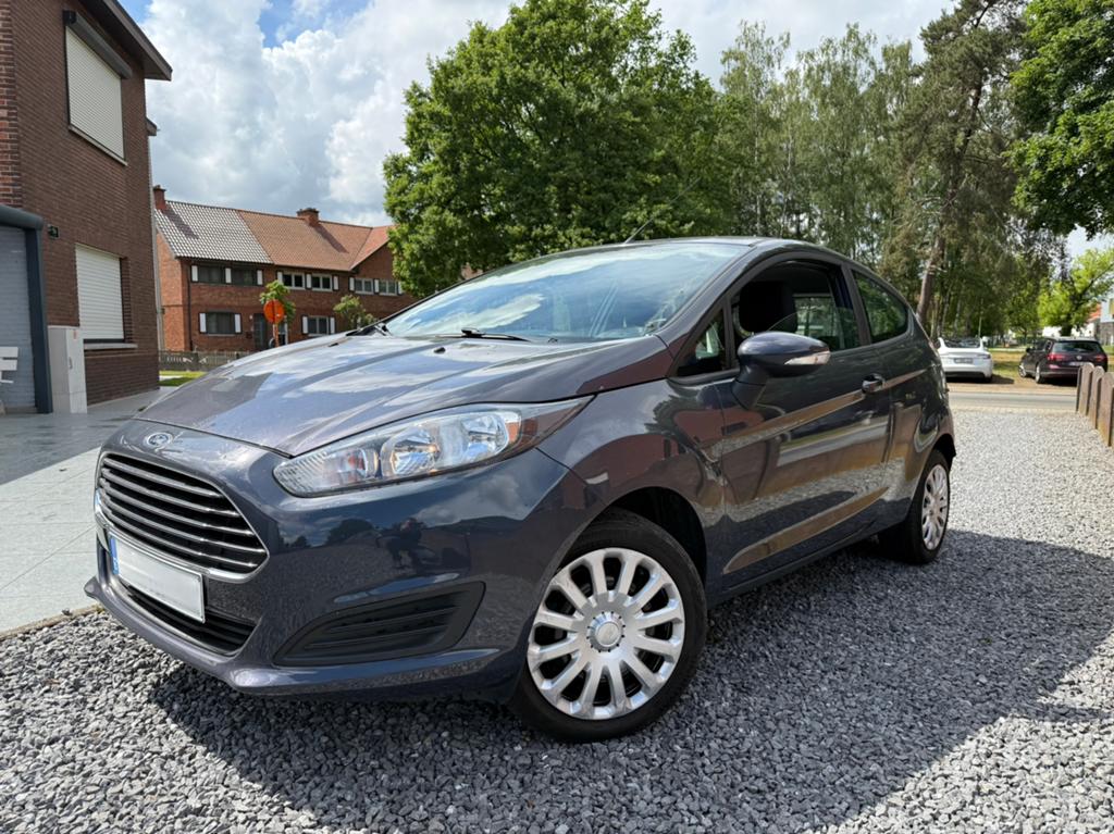 Ford Fiesta 1.25 benzine 88.000 km - 2013, Autos, Ford, Particulier, Fiësta, Verrouillage central, Essence, Enlèvement