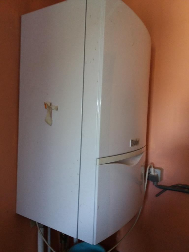 Verwarmingsketel Vaillant Ecotech-plus- in werking., Ophalen, Zo goed als nieuw, Aardgas