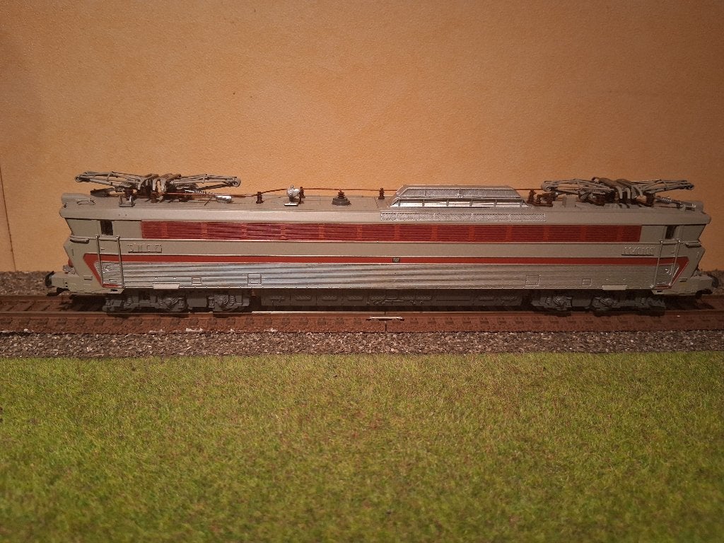 TRIX SNCF TEE CC 40100 DCC+sound HO, Trix, Ophalen of Verzenden, Zo goed als nieuw, Gelijkstroom