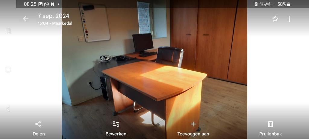 Mooie bureau's (2), 2  bureaukasten (2)  en 2 kleine, Ophalen