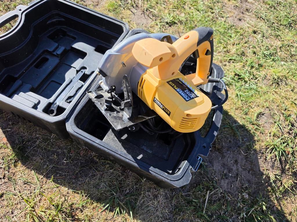 Cirkelzaag Powerplus X052 GRATIS. Zaagblad te vervangen!!, Doe-het-zelf en Bouw, Ophalen, Zo goed als nieuw