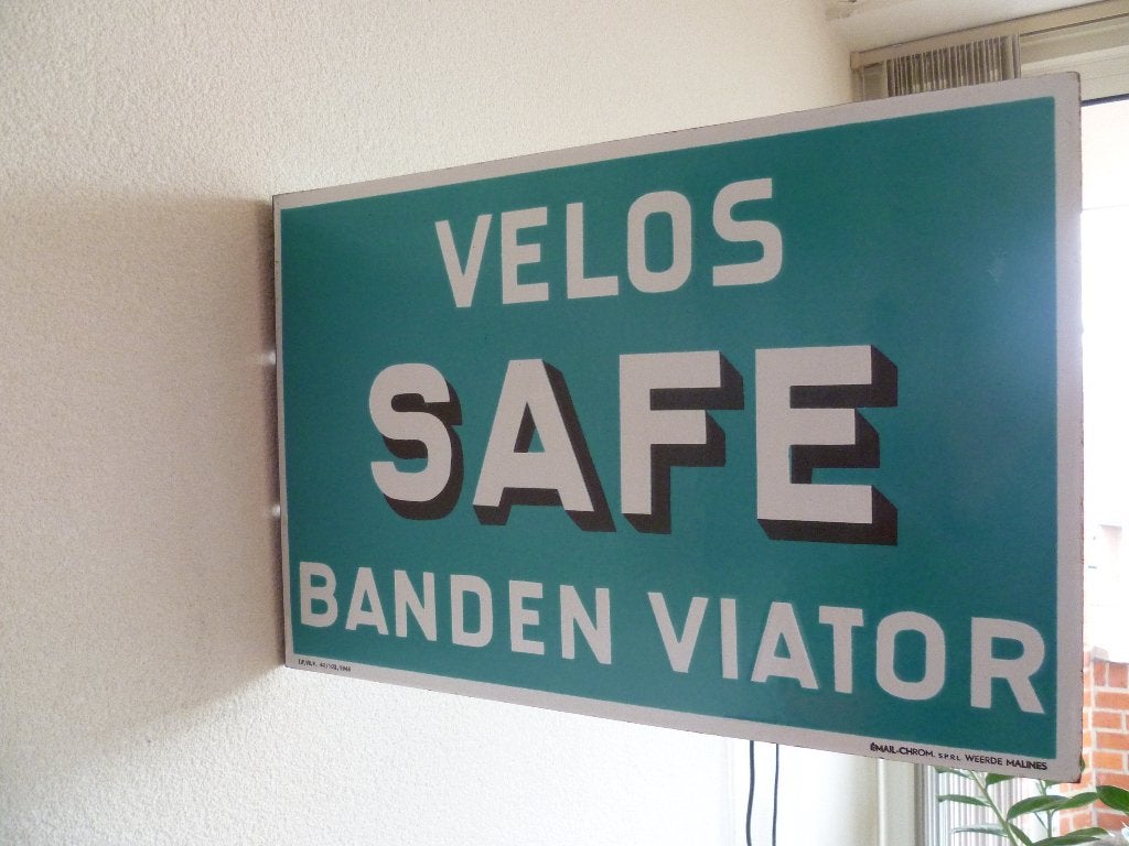 EMAILLE 2-ZIJDIG RECLAME BORD"VELOS SAFE BANDEN VIATOR"1949, Ophalen of Verzenden, Zo goed als nieuw, Reclamebord
