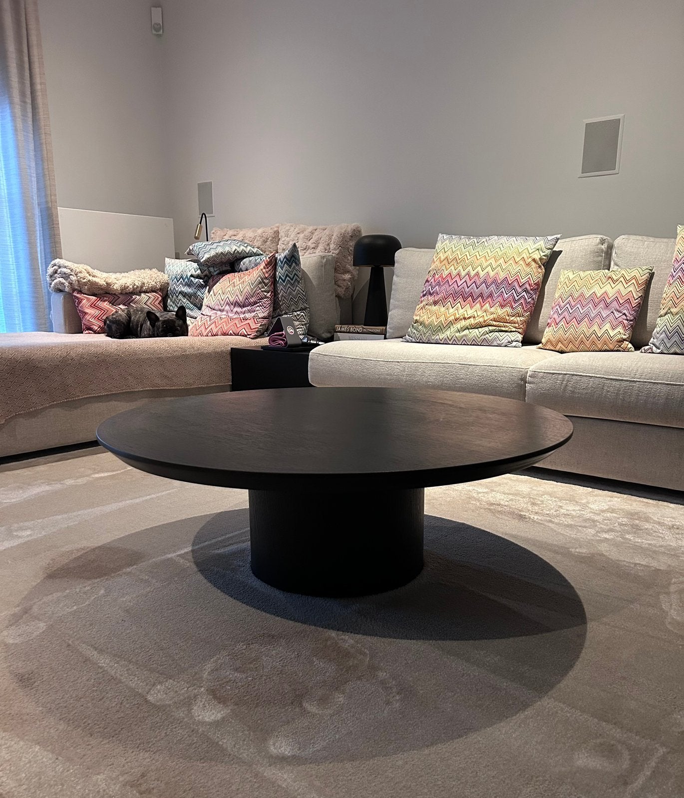 table basse ronde en chêne noir (diamètre 100 cm), Maison & Meubles, Rond, 50 à 100 cm, Comme neuf, Enlèvement