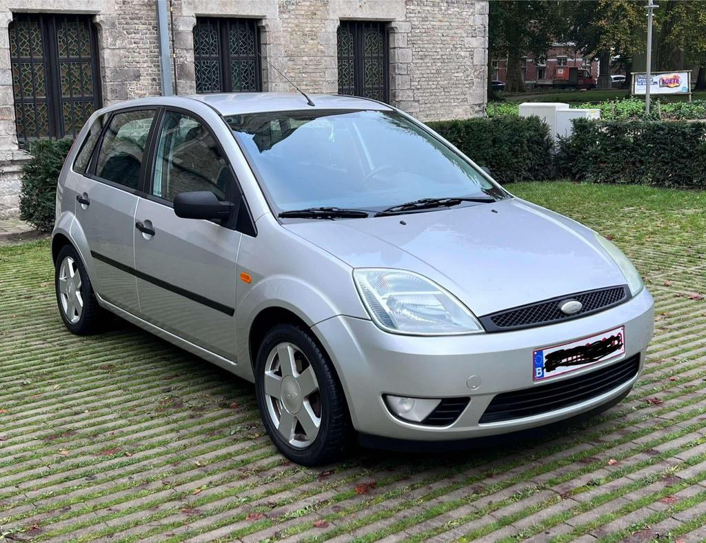 Ford Fiesta 1.4Benzine !!! Mooie staat !!!, Autos, Argent ou Gris, Achat, Boîte manuelle, Noir
