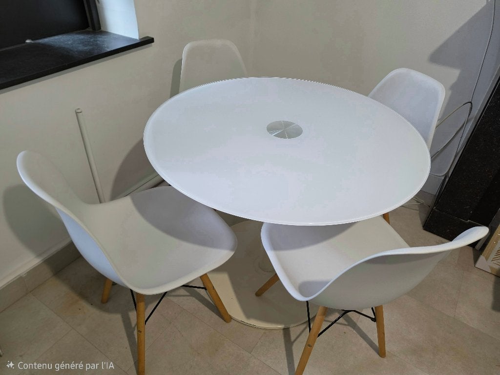 Table + 4 chaises de cuisine, Maison & Meubles, Quatre personnes, Rond, 50 à 100 cm, Enlèvement