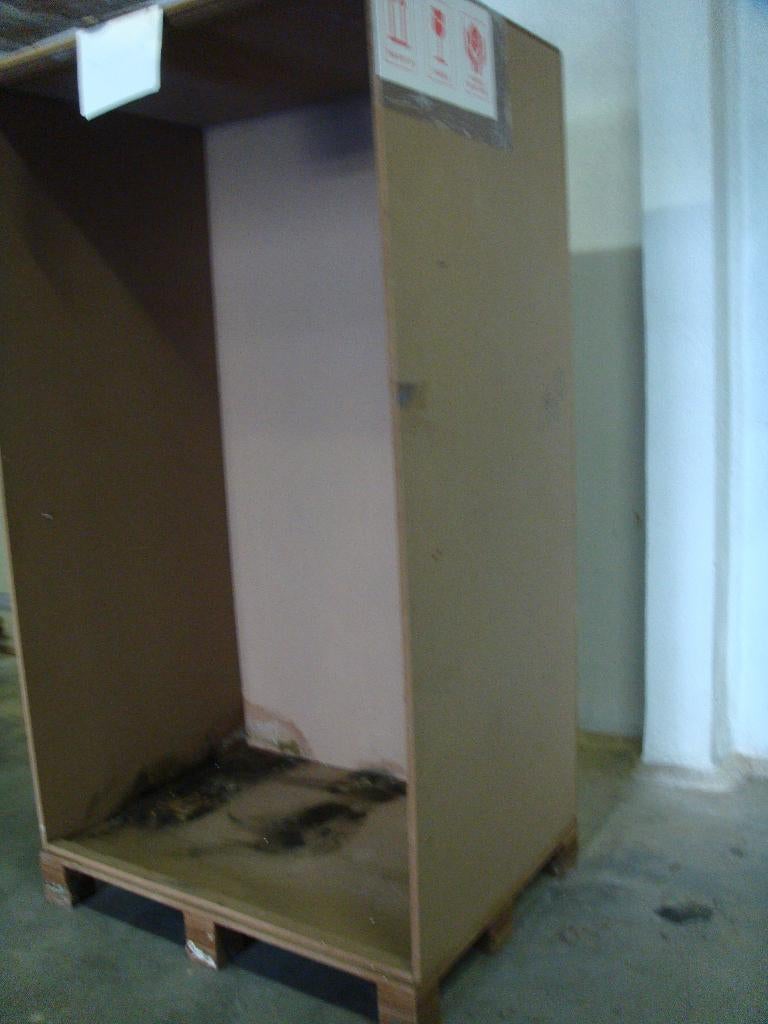 PALETTES DE RANGEMENT AVEC PANNEAU MDF, Enlèvement, Utilisé