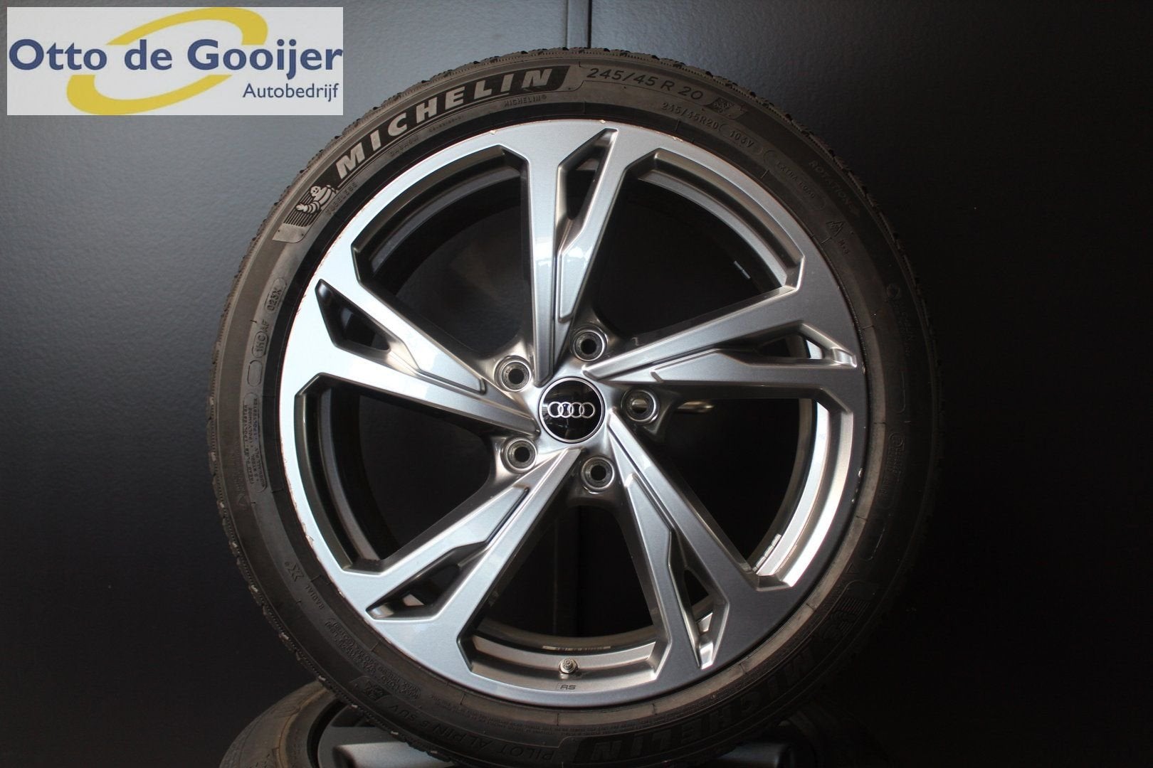 Originele Audi E-tron GT Velgen 20 Inch Winterbanden 7MM, Auto-onderdelen, Ophalen, -, -, Banden en Velgen