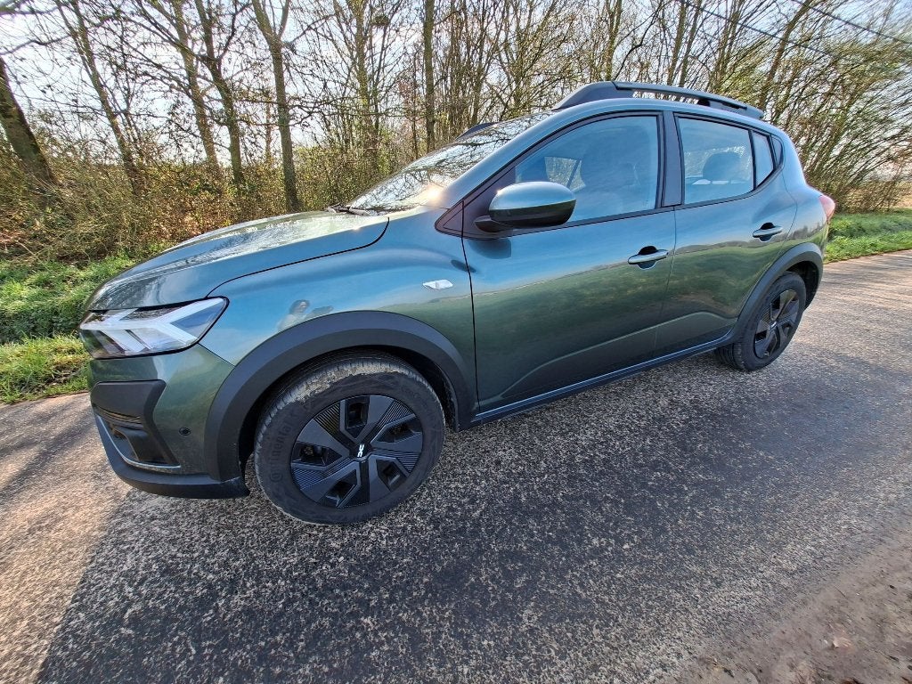 Dacia Sandero III STEPWAY Expression Tce90 met trekhaak, Auto's, Dealer onderhouden, Stof, 67 kW, Handgeschakeld