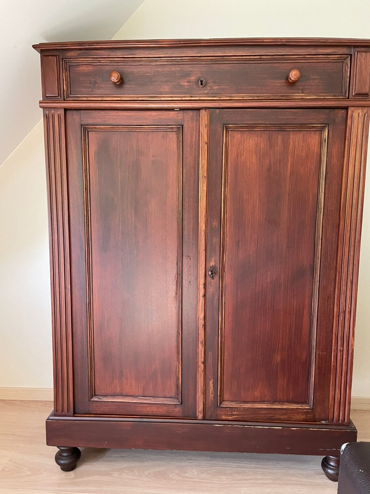 Antieke commode kast mahonie bruin, Antiek en Kunst, Ophalen