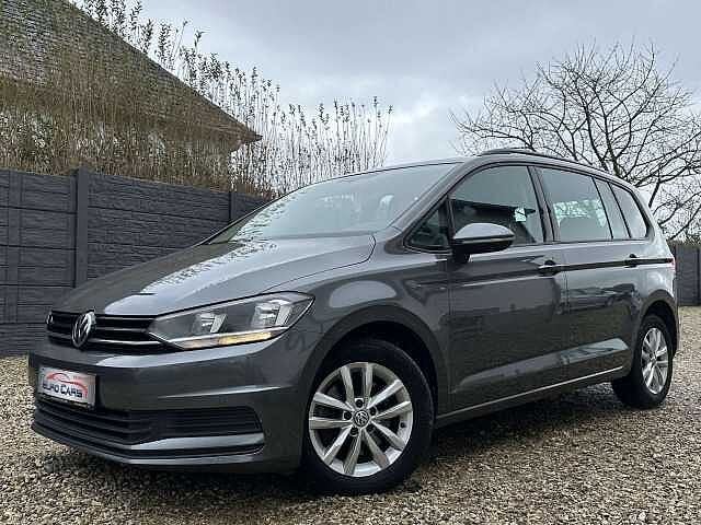 Volkswagen Touran 1.6 TDi SCR Trendline GPS/SENSOR/CRUISE, Autos, Achat, Entreprise, Boîte manuelle, https://public.car-pass.be/vhr/f2bd3ea9-dd62-4558-b83c-aebad573182c