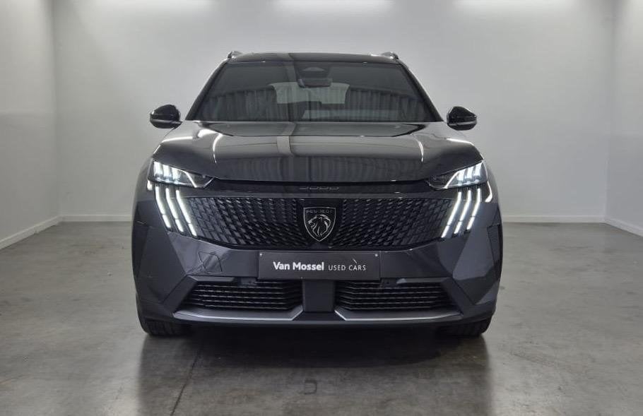 Peugeot 5008 1.2 HYBRID 145 e-DSC6 GT 7 seats + pano dak, Stof, Gebruikt, 750 kg, 1700 kg