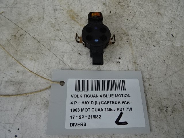 DIVERS DIVERS Volkswagen Tiguan (AD1) (5Q0955547B), Volkswagen, Volkswagen AG, Utilisé, Kundenbetreuung@volkswagen.de