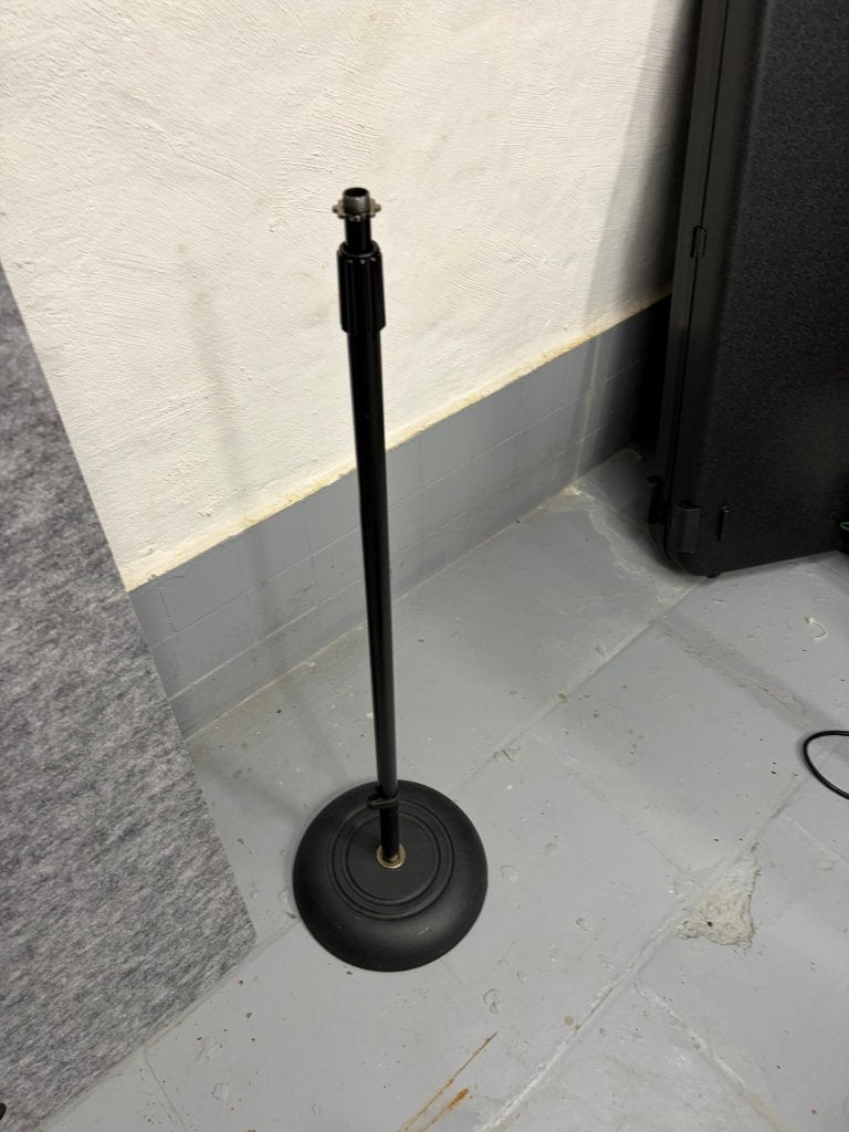 Pied de micro, Musique & Instruments, Enlèvement ou Envoi, Comme neuf, Pied, Micro