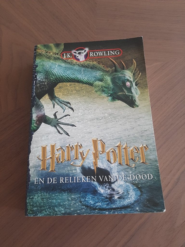Tof boek "Harry Potter en de relieken van de dood", Verzamelen, Harry Potter, Ophalen of Verzenden, Zo goed als nieuw, Boek of Poster