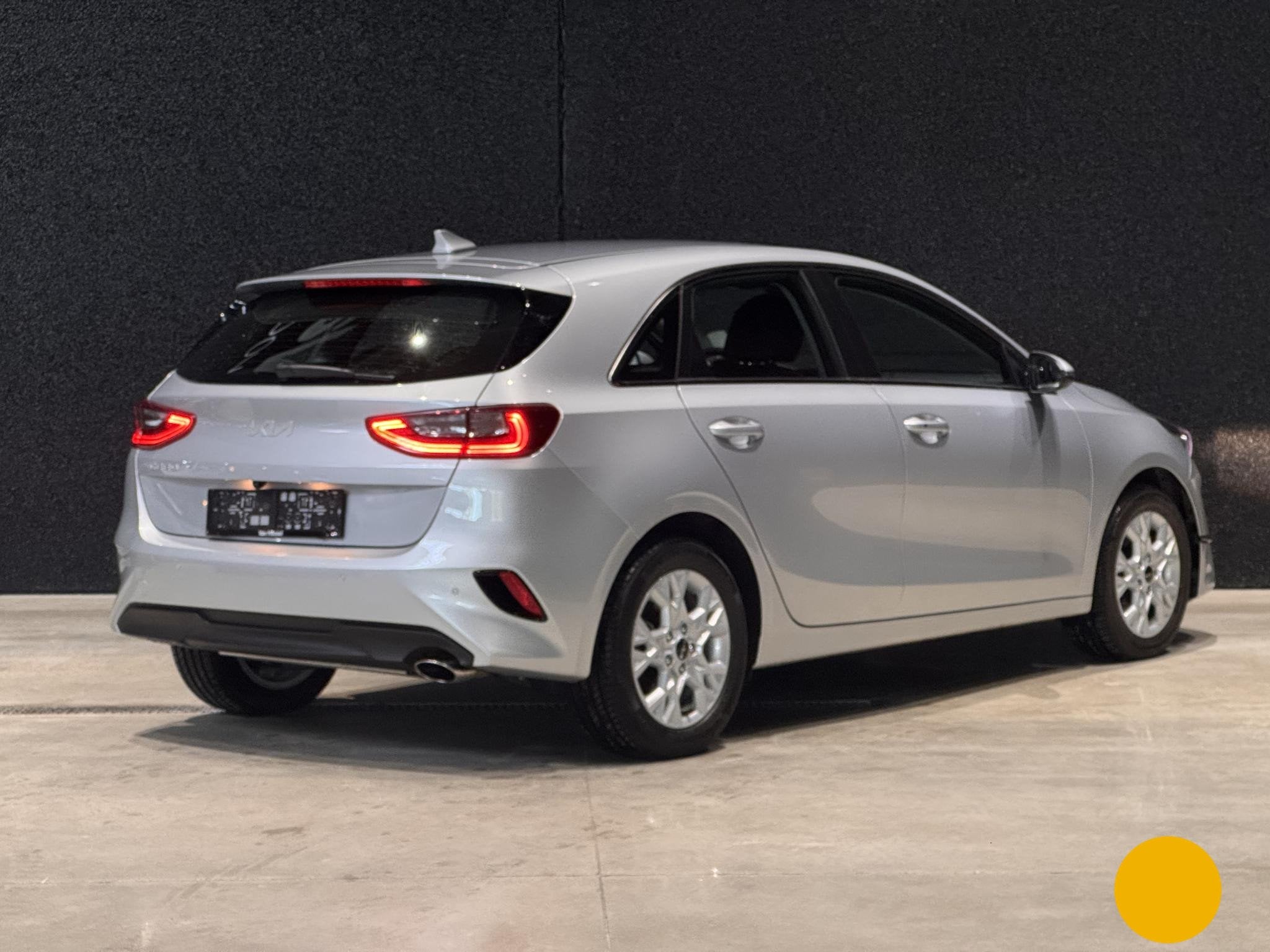 Kia Ceed Pulse 1.0 T-GDi 100 MHEV DCT ISG (automatique), Autos, Achat, 710 kg, Entreprise, Carnet d'entretien
