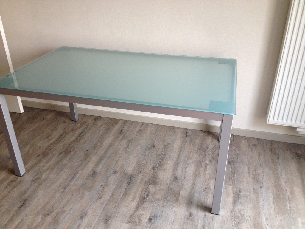 table à manger avec plateau en verre 1m50, Enlèvement