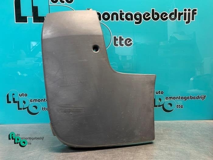 Bumperhoek rechts-achter van een Opel Vivaro (Vivaro 01-), Auto-onderdelen, Gebruikt, -, -, Opel