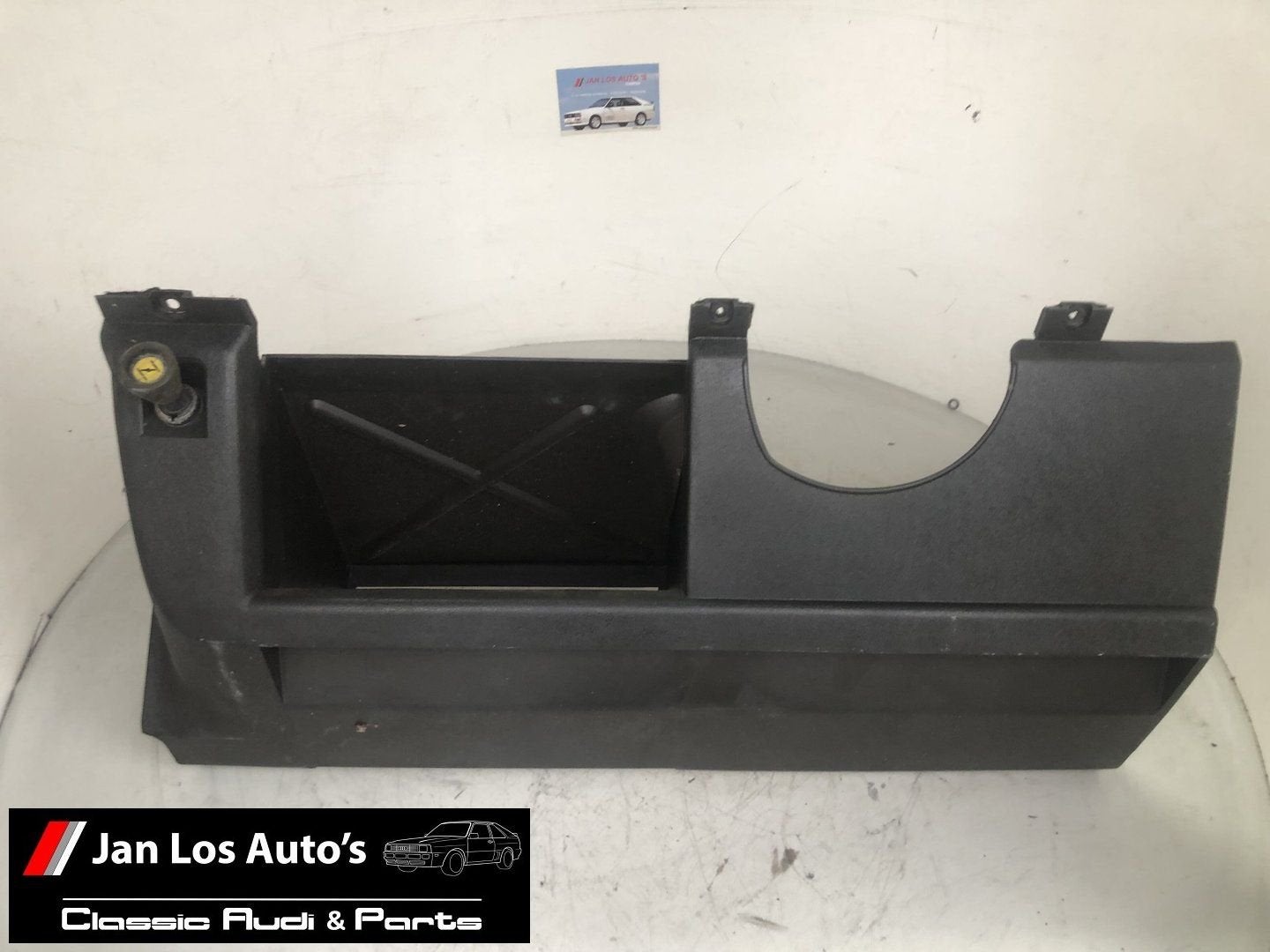 Audi 80 B2 type 81 Handschoenkastje bruin links onder stuur, -, Audi, Utilisé, -