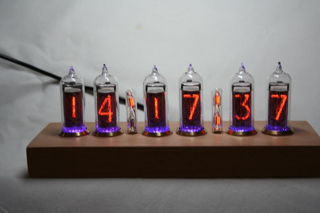 Nixie klok met 6 IN-14 buizen, Hobby en Vrije tijd, Ophalen of Verzenden, Zo goed als nieuw