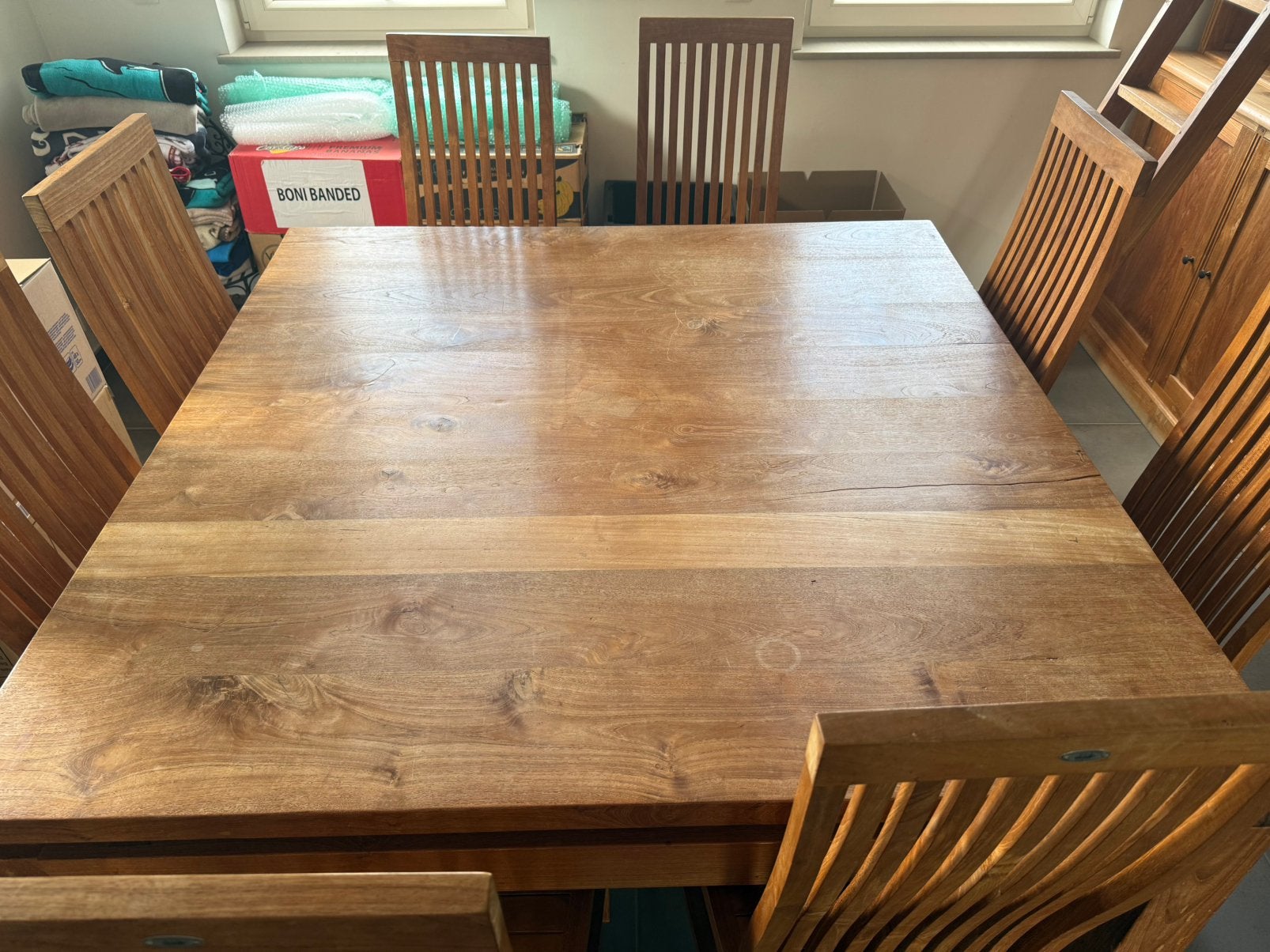 Salle à manger complète en bois – Table + 8 chaises + buffet, Enlèvement, Comme neuf, 6 à 8 chaises