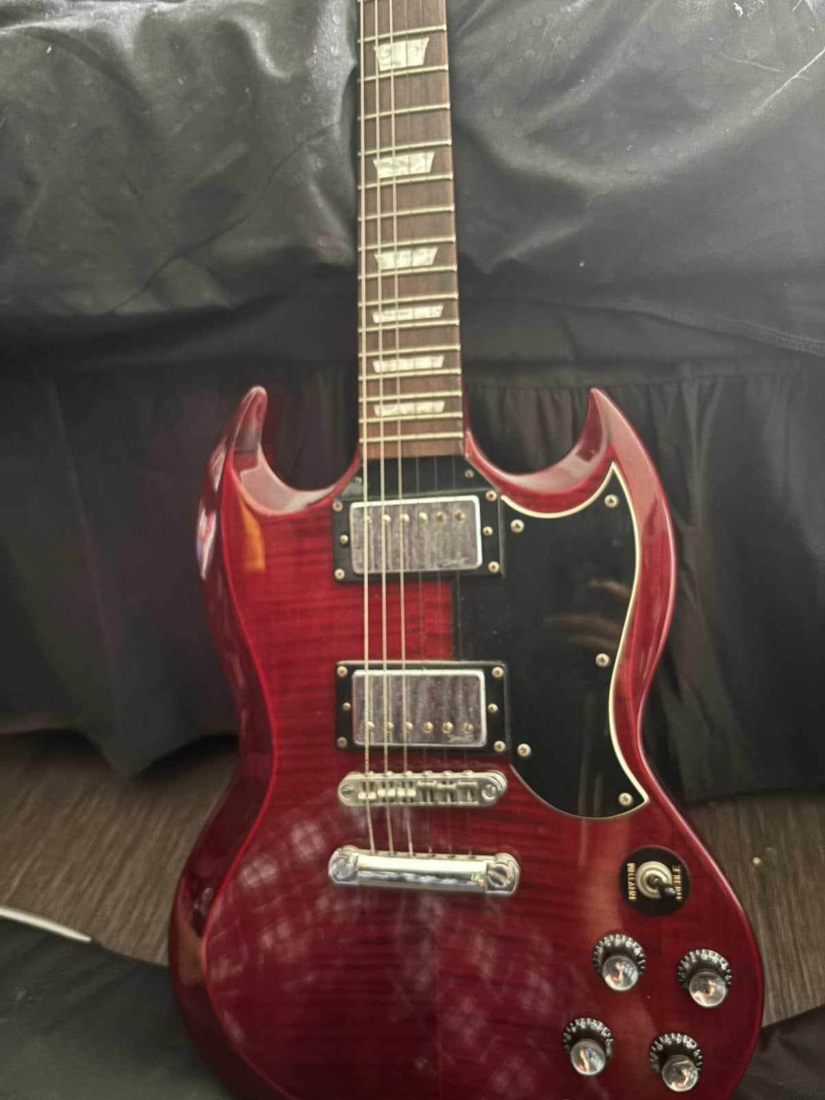 Guitare electrique + materiel, Musique & Instruments, Instruments à corde | Guitares | Électriques, Autres marques, Hollow body