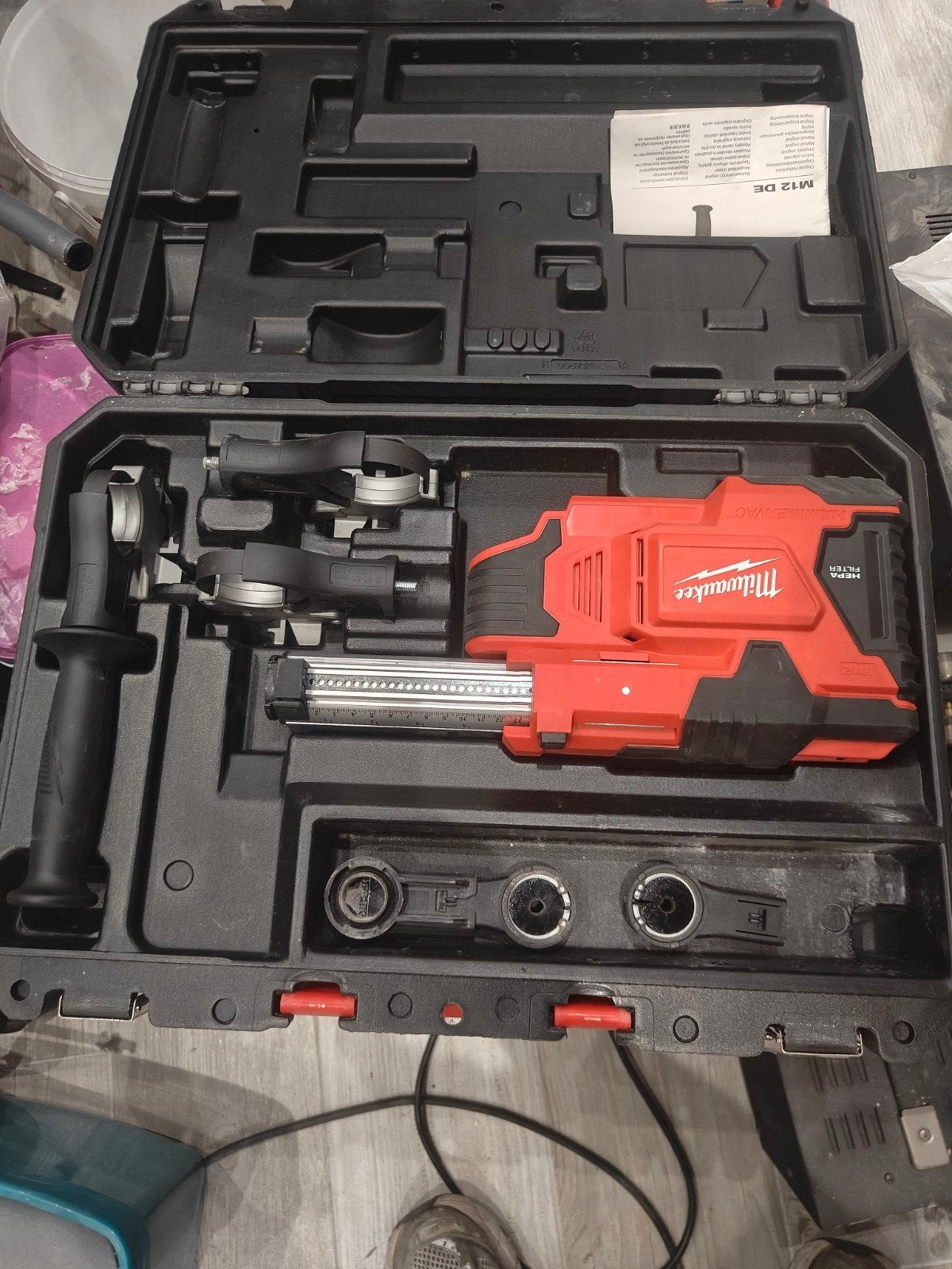 Milwaukee M12 DE-0C, Doe-het-zelf en Bouw, Ophalen, Zo goed als nieuw