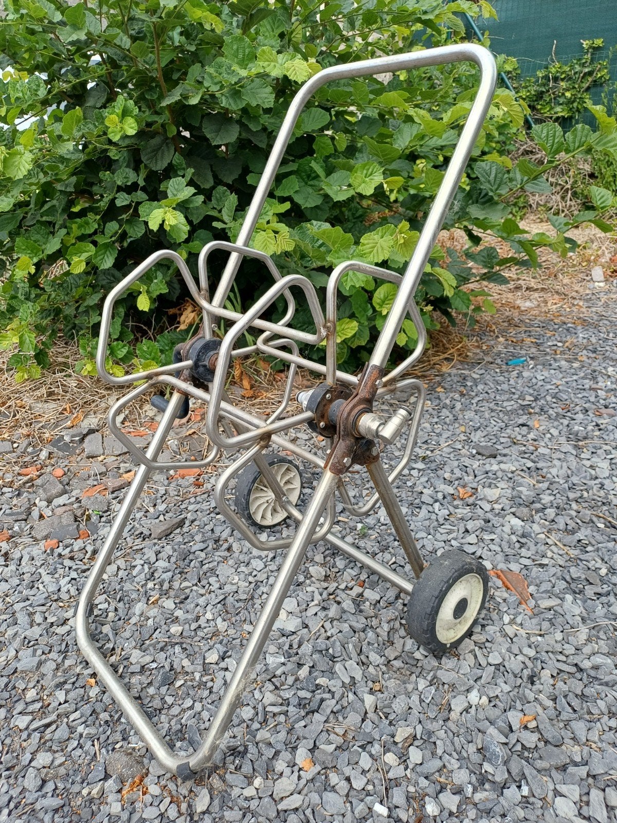 Slanwagen in inox, Ophalen, Tuinslang