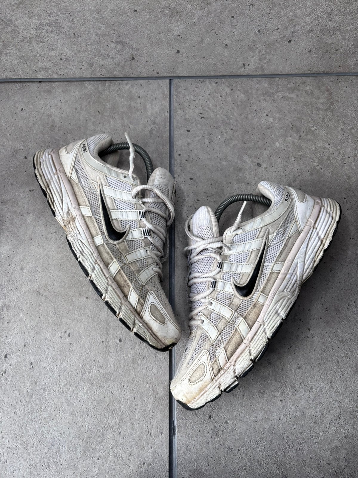 Nike P-6000 White 43 EN SOLDES !, Vêtements | Hommes, Chaussures, Enlèvement ou Envoi, Comme neuf, Blanc, Baskets
