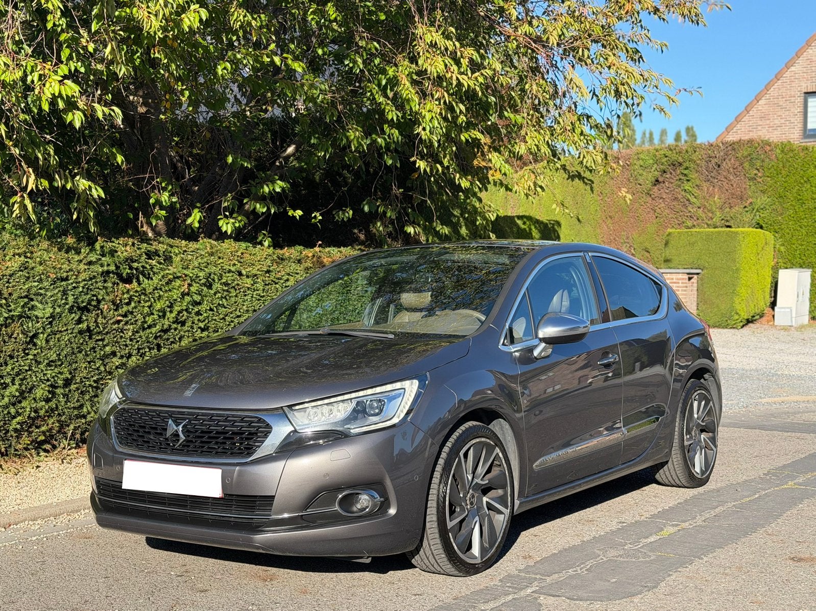 Citroën DS4 SPORT-CHIC édition, 2.0 HDI 2016-EURO6 B, Autos, Cuir, Argent ou Gris, Boîte manuelle, Entretenue par le concessionnaire