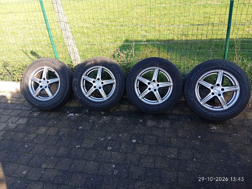 4 winterbanden op alu velegen groep vw en andere, Ophalen, 16 inch, Banden en Velgen, Winterbanden