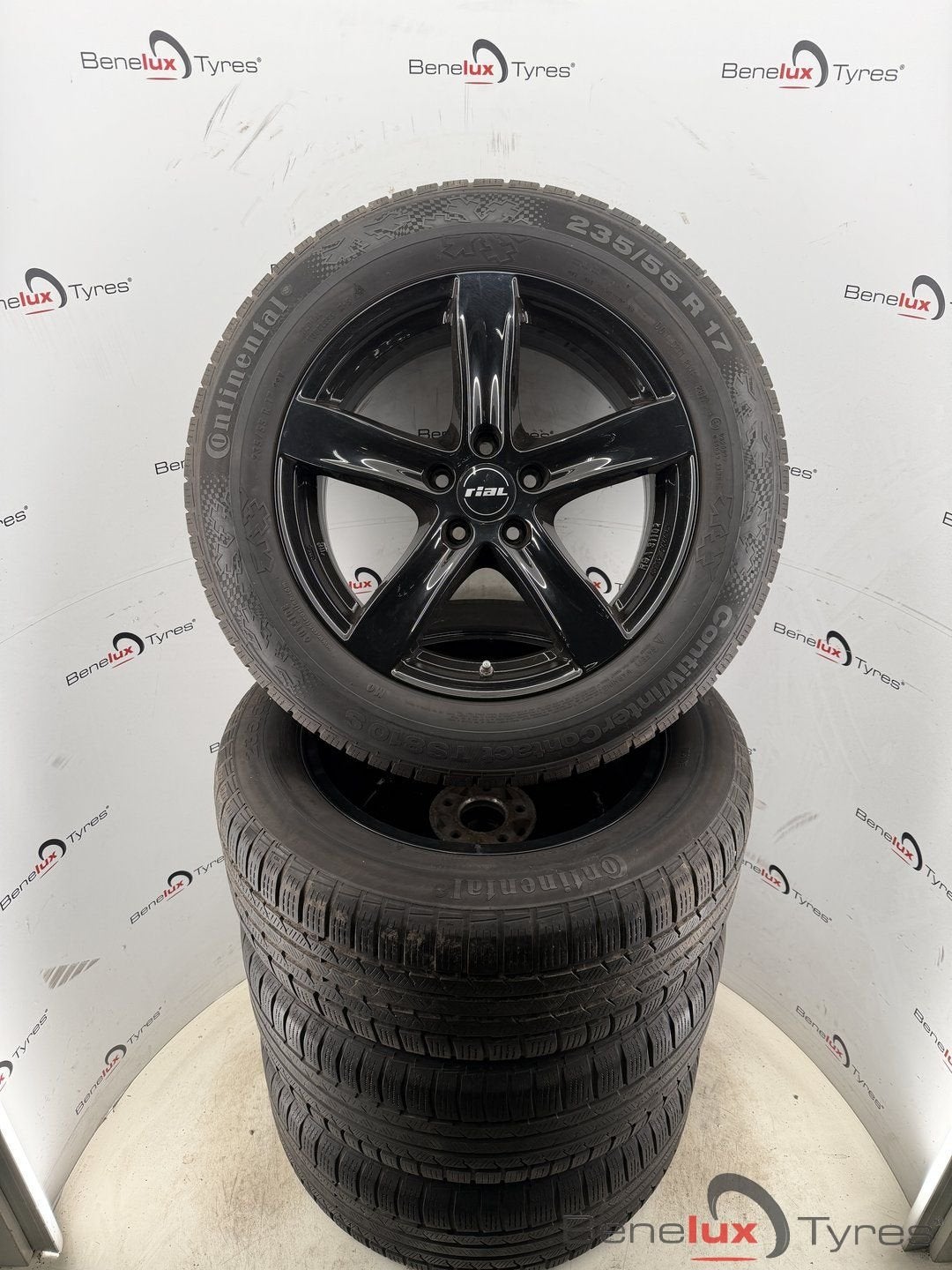 winter Volvo XC40 XC60 EC40 EX30 EX40 XC70 XC90 V90 S90 V70, Auto-onderdelen, Banden en Velgen, Banden en Velgen, Winterbanden