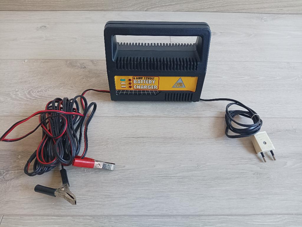 12V 6A Amp autoacculader, Auto-onderdelen, Accu's en Toebehoren, Gebruikt, Ophalen