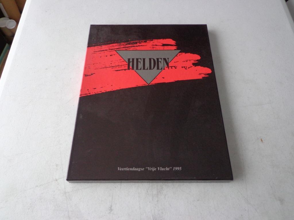 HELDEN, Boeken, Stripverhalen, Complete serie of reeks, Ophalen of Verzenden, Zo goed als nieuw
