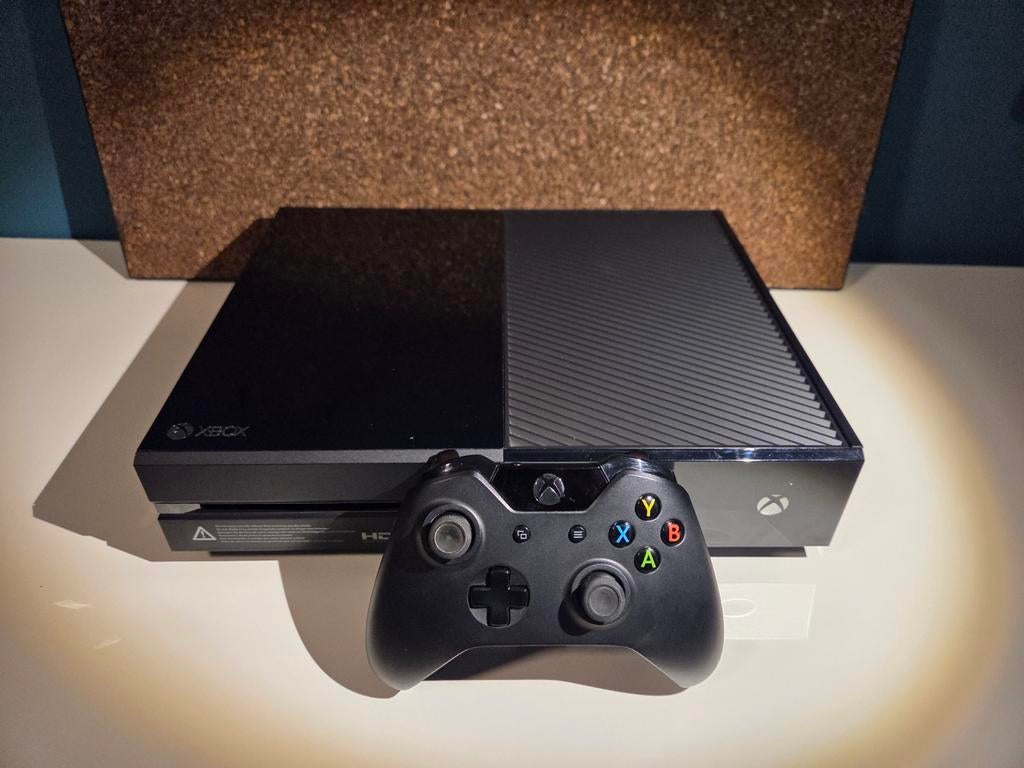 Xbox ONE console 500gb, Games en Spelcomputers, 500 GB, Xbox One, Ophalen of Verzenden, Zo goed als nieuw