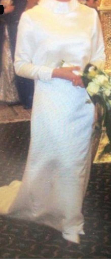 Elegante bruidsjurk zo goed als nieuw, Ophalen, Zo goed als nieuw