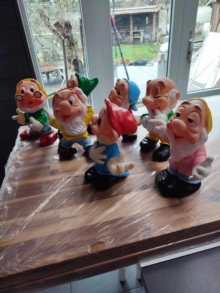 7 nains pouet pouet Disney années 6, Enlèvement, Blanche-Neige ou Belle au Bois Dormant, Utilisé, Autres types
