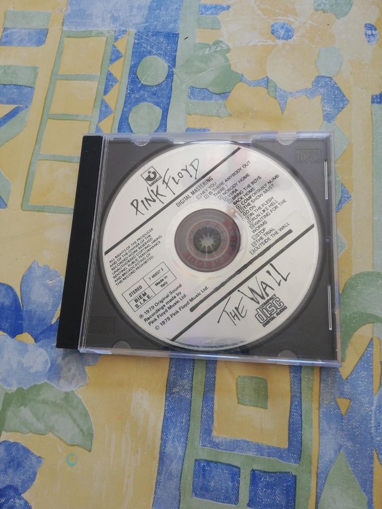CD. Pink Floyd. The wall., Comme neuf