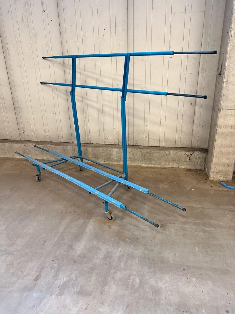 Grote partij als nieuwe tafelkarren & bankstelkarren te koop, Ophalen