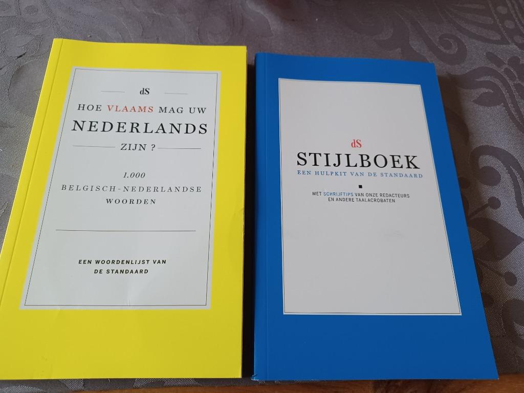 Hoe   Vlaams  mag  uw  Nederlands   zijn,   en  het   stijlb, Ophalen of Verzenden, Zo goed als nieuw, Overige uitgevers, Nederlands