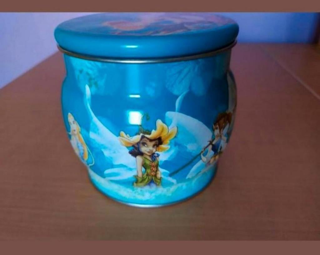 Ronde metalen doos met Disney-feeënmotief, Verzamelen, Blikken, Ophalen of Verzenden, Zo goed als nieuw, Koek(jes), Overige merken
