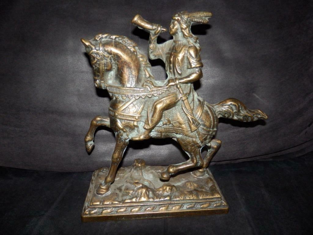 mooi oud bronzen beeld, klaroenblazer op paard, Enlèvement ou Envoi, Bronze