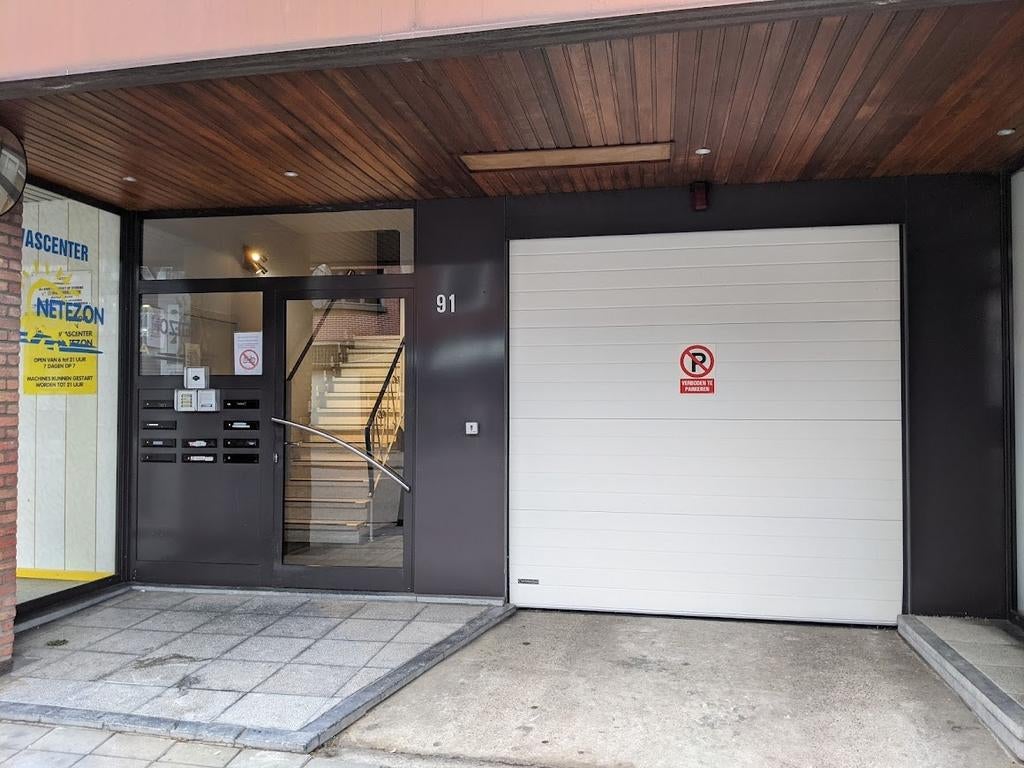 Garage/Magazijn 25m2 prijs bespreekbaar, Immo, Garages en Parkeerplaatsen
