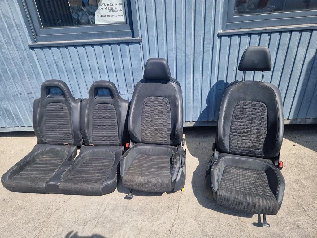 Intérieur vw sirocco, Enlèvement