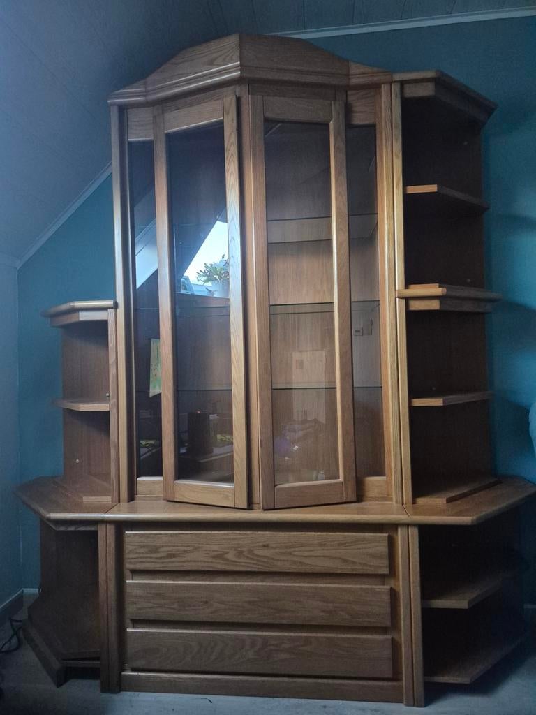 Groore vetrine kast, Huis en Inrichting, Kasten | Vitrinekasten, Ophalen