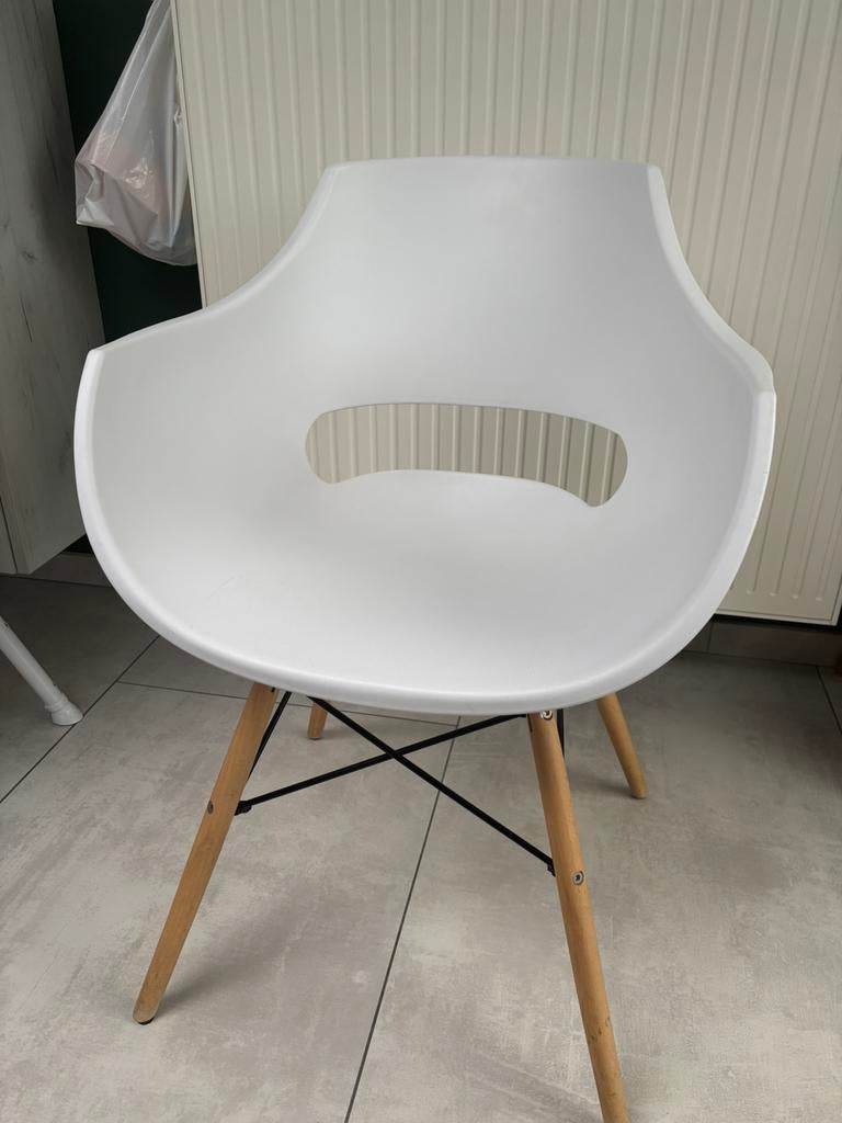 Chaises, Enlèvement, Comme neuf, Quatre