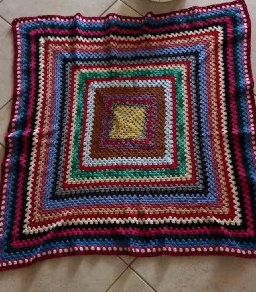 gehaakt kleurrijk doekje, Ophalen of Verzenden, Zo goed als nieuw, Haken